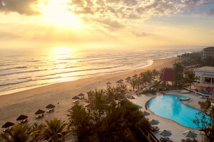 Da Nang Beachfront Oasis with Delicious Dining & Massage