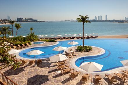 Brand-New Designer Luxury on Palm Jumeirah with Daily Dining & Drinks