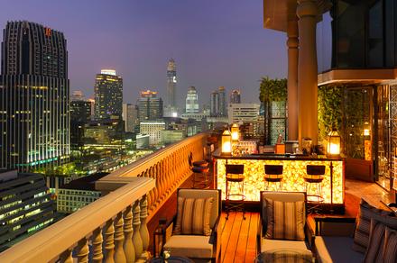 VIP City Stay with Lounge Access & Nightly Free-Flow Drinks