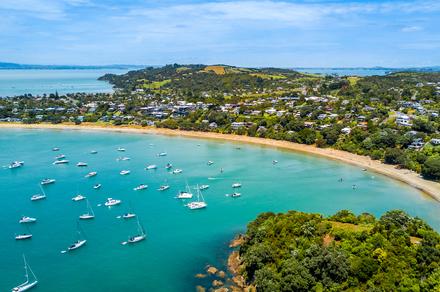 Award-Winning Waiheke Island Luxury with Daily Breakfast