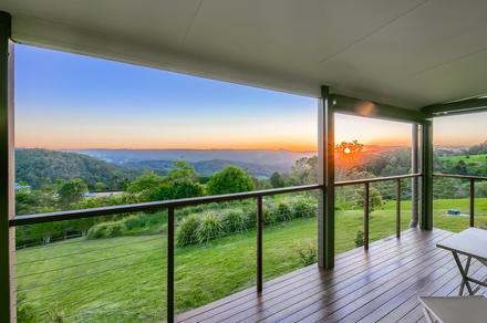 Romantic Cottage Hideaway in the Sunshine Coast Hinterland