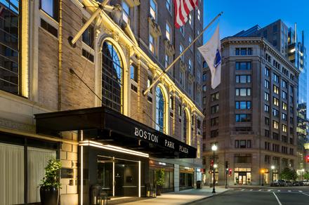 Art Deco Heritage Stay in Downtown Boston with Daily Breakfast 