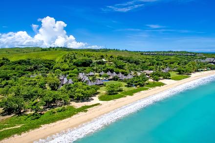 Fijian Beachfront Paradise with Daily Breakfast and Indulgent Inclusions
