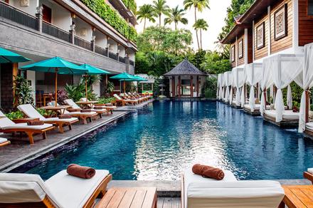 Award-Winning Legian Luxury near Double Six Beach with Daily Cocktails