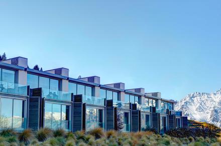 Five-Star Queenstown Retreat Overlooking Lake Wakatipu & The Remarkables