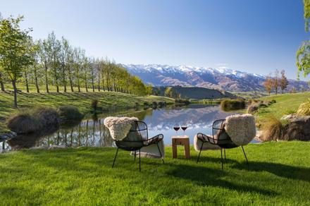 Queenstown: 5-Day Luxury Small-Group Gourmet Tour with Wine Tastings, Scenic Helicopter Flight & Jet Boat Ride