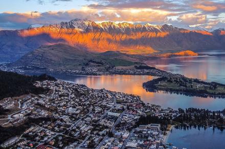 Five-Star Queenstown Retreat Overlooking Lake Wakatipu & The Remarkables