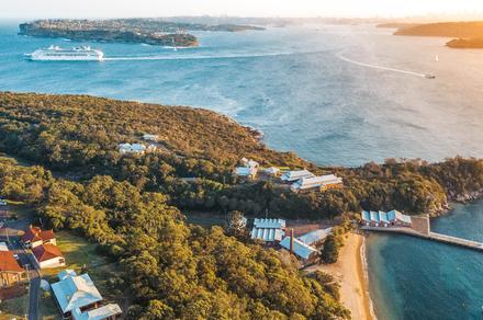 Heritage Harbourside Luxury with Private Beach and Daily Buffet Breakfast