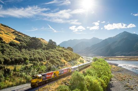 New Zealand's South Island: 7-Day Self-Drive Tour with TranzAlpine Train Journey & Milford Sound Cruise