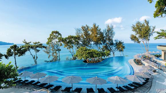 Tranquil Cliffside Oasis at Phuket’s Stunning Naithon Beach with All-Inclusive Dining 