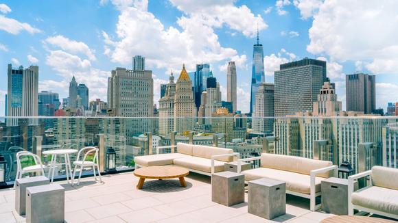 Award-Winning Boutique New York Stay in Downtown Manhattan with Rooftop Bar & Cocktails 