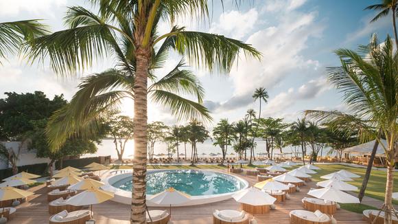 Award-Winning Five-Star Koh Samui Beachfront Escape with Daily Breakfast & Cocktails