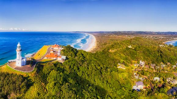 Byron Bay: 4- or 8-Day Small-Group Women's Coastal Retreat with Gourmet Dining, Boutique Hotel Stay & Daily Surfing