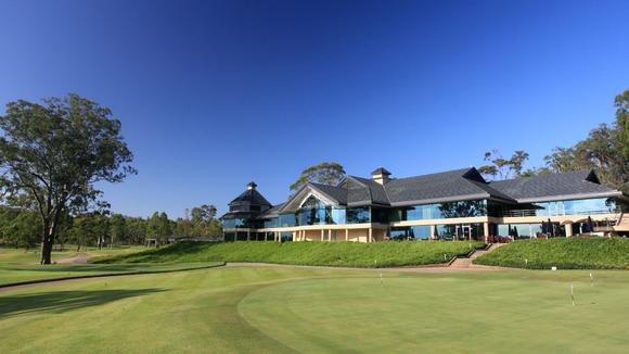 Tranquil Golf Resort Stay Less than One Hour From Sydney