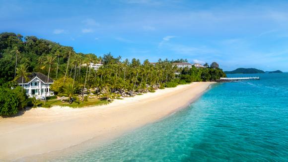 Secluded Beachfront Bliss with Daily Gourmet Dining and Cocktails