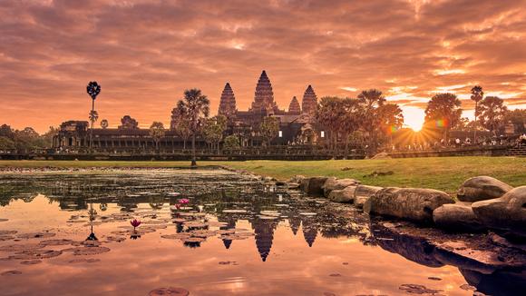 Cambodia and Laos: 10-Day Luxury Small-Group Tour of Ancient UNESCO Sites, Including Angkor Wat and Luang Prabang 