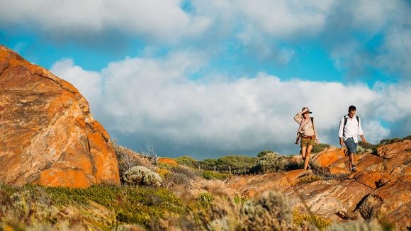 Perth to Margaret River 2022: 9-Day Luxury Small-Group Tour with Cape to Cape Walks & Gourmet Experiences