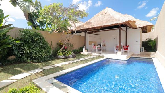 Bali Pool Villa Escape near Seminyak with Daily Dining & Cocktails