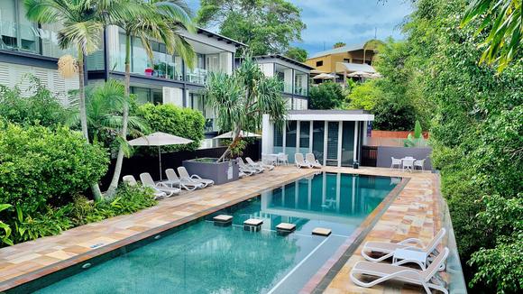 Relaxed Boutique Apartment Escape in the Heart of Noosa