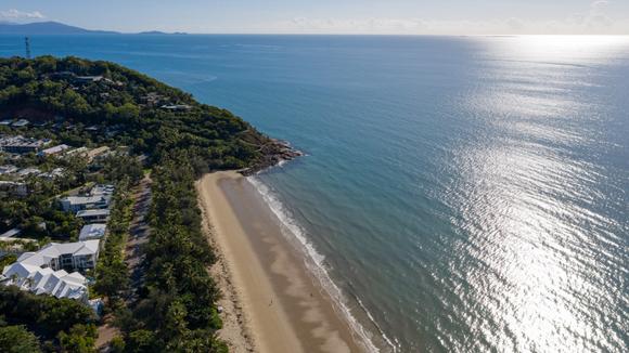 Luxe Ocean-View Port Douglas Family Apartments with Central Beachfront Location