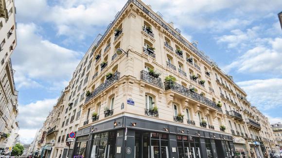 Stylish Paris Stay near Montmartre & Sacré-Cœur