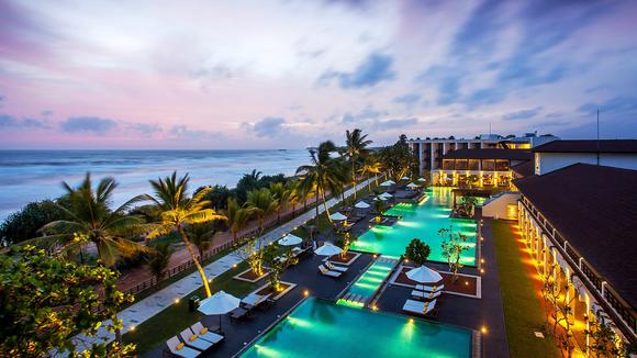 All-Inclusive Beachfront Paradise with Premium Dining & Unlimited Drinks