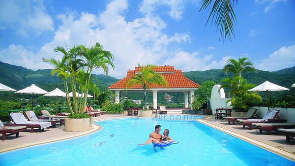 A Relaxing Getaway in the Heart of Phuket 