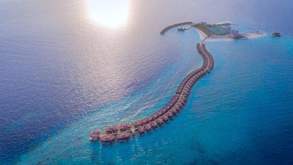 Maldives Overwater Villa Hideaway with All-Inclusive Dining & Nightly Drinks