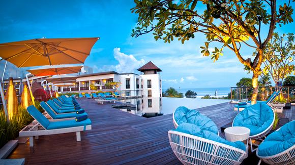 Five-Star Pullman Bali Beachfront Escape with Dinner & Nightly Drinks