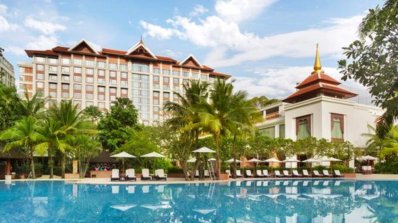 Five-Star Chiang Mai Shangri-La Luxury with Club Access & Free-Flow Cocktails