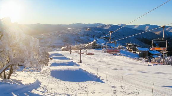 Alpine Mt Buller Group Retreat with Ski Hire & Daily Breakfast