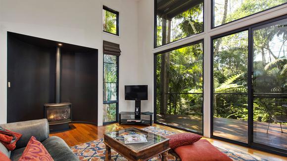 Lavish Adults-Only Treehouse Escape in the Tamborine Mountain Rainforest