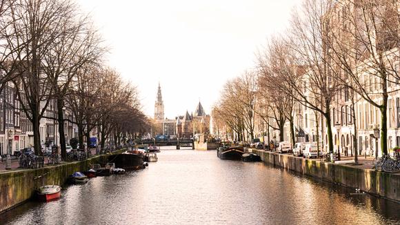 Amsterdam Chinatown Art-Inspired Canal-Side Escape with Daily Breakfast