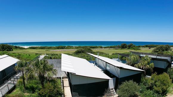 Lake Macquarie Beachfront Escape with Gourmet Grazing Hamper & Champagne