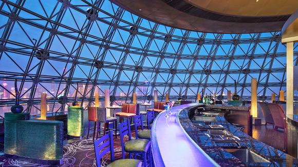 Suite Escape in Shanghai with Business Class Lounge Access