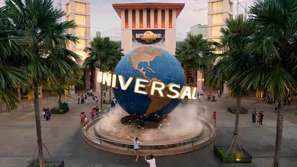 Resorts World™ Sentosa Escape with Universal Studios Singapore Access