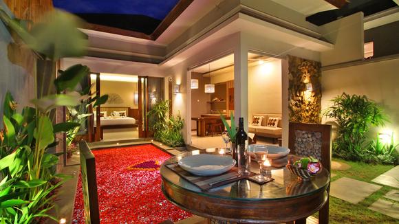 Private Pool Villa Escape in the Heart of Seminyak