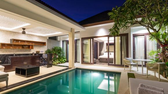 Private Pool Villa Escape with Gourmet Dining and Massages