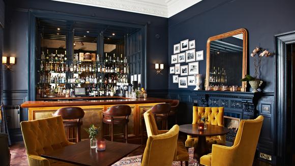 Top-Rated Five-Star Edinburgh Escape in the West End