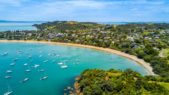 Award-Winning Waiheke Island Luxury with Daily Breakfast