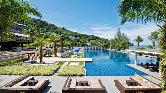 Ultimate Thailand Stay with Nightly Dinner & Drinks