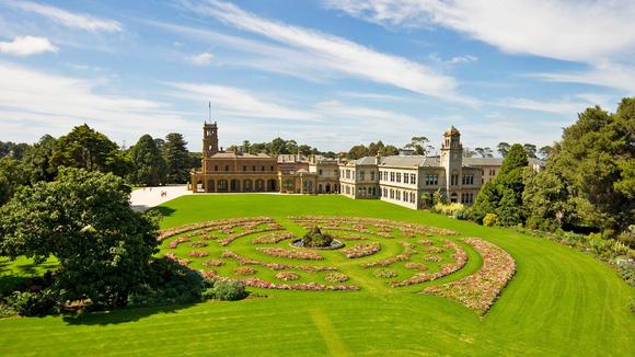 Award-Winning Heritage Mansion & Spa Less than One Hour from Melbourne