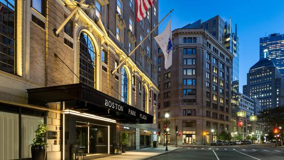 Art Deco Heritage Stay in Downtown Boston with Daily Breakfast 