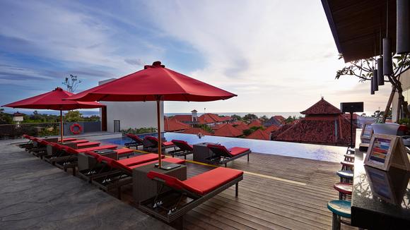 Stylish Stay Near Bali’s Best Restaurants & Nightlife