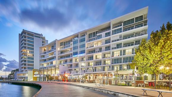 Stylish Waterfront Sebel Mandurah Stay Just One Hour from Perth