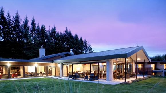 Romantic Hanmer Springs Spa Retreat with Daily Buffet Breakfast & Dining Credit