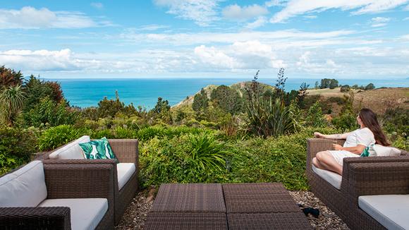 Exclusive Coastal Villa for up to Eight Guests Less than Two Hours from Auckland