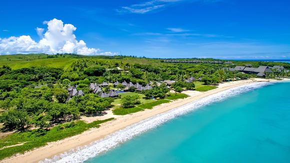 Fijian Beachfront Paradise with Daily Breakfast and Indulgent Inclusions