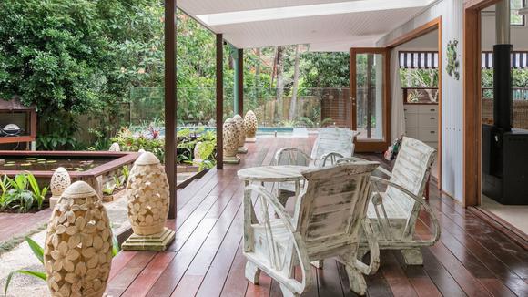 Tranquil Sanctuary for Four People in the Heart of Byron Bay's Hinterland