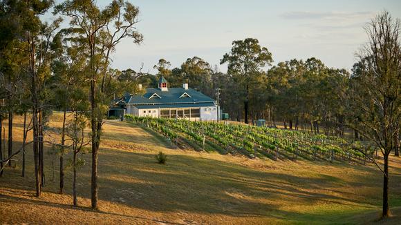 Tuscan-Inspired Hunter Valley Group Villa for Eight Guests with Dining Credit & Wine Tasting